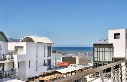 Big Bay Apartamento | Eden On The Bay 238 by HostAgents