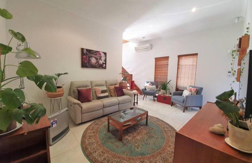 Wayville Casa | Eden on Young Street