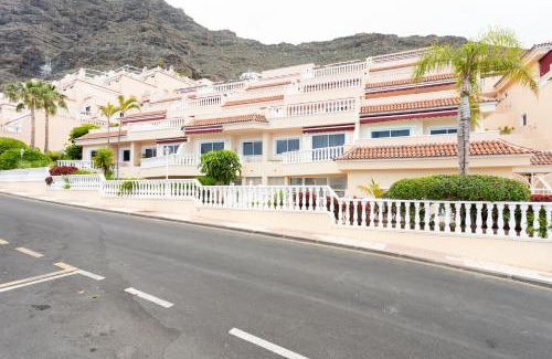 Los Gigantes Apartamento | EDEN RENTALS Hermosas Vistas al Océano y Los Acantilados