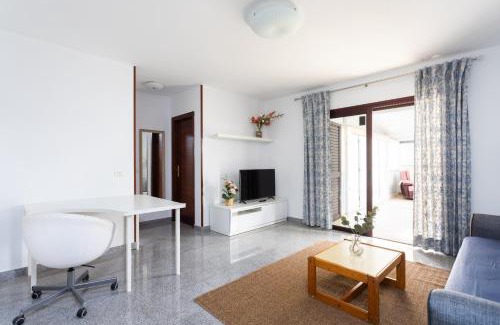 Candelaria Apartamento | EDEN RENTALS Candelaria Melicoton Scape