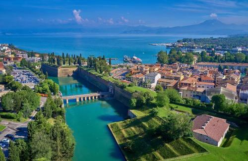 Castiglione delle Stiviere Apartamento | Eden Suite, Patio & BBQ near Lake Garda