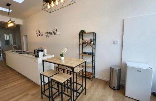 Upper Town Casa | Eden's private room - European Quarter