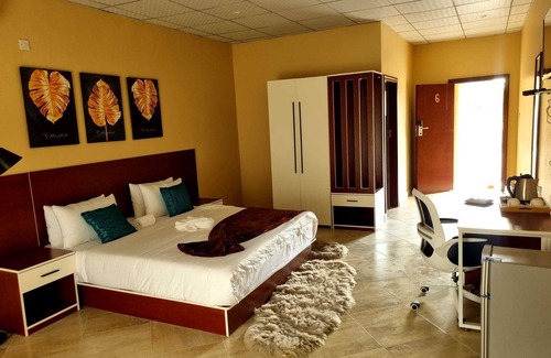 Shakawe Casa | Eden Wood Guest House