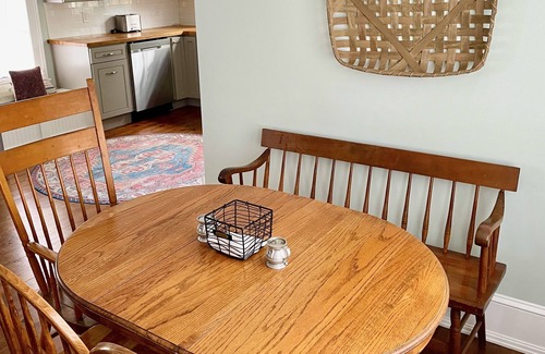 Edenton Casa | Edenton Historic District, Walk Downtown, Dogs Welcome, Fenced Yard!