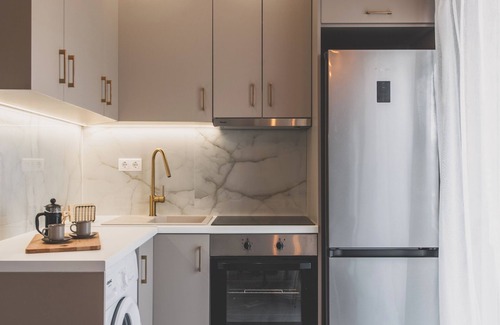 Piraeus Apartamento | Ederlezi Habitat