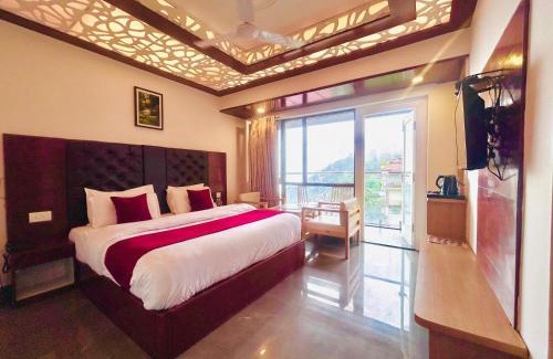The Mall Road Hotel | Edge Dwapar A Luxury Property Near Mall Road