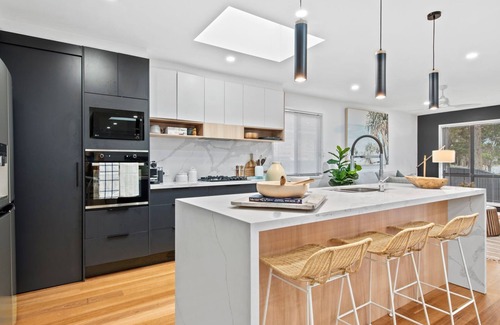 St. Georges Basin Casa | Edge Water - Belle Escapes Jervis Bay