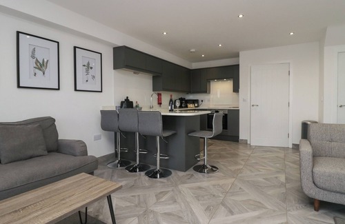 Grange-over-Sands Cabaña | Edgemere Hideaway