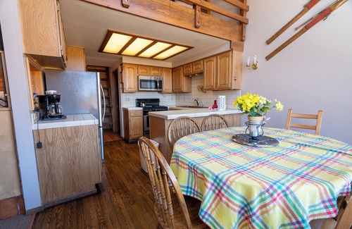 June Lake Condominio | Edgewater #1 , June Lake View! Lower unit