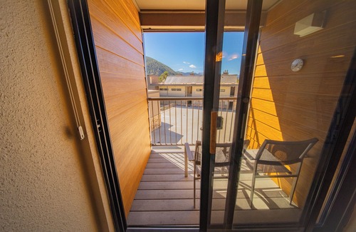 Lakeside Village Condominio | Edgewater 1451
