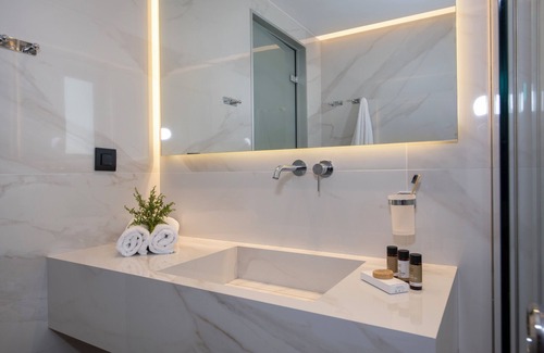 Nea Chora Hotel | EdgeWater Beach Hotel