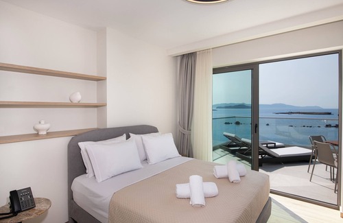 Nea Chora Hotel | EdgeWater Beach Hotel