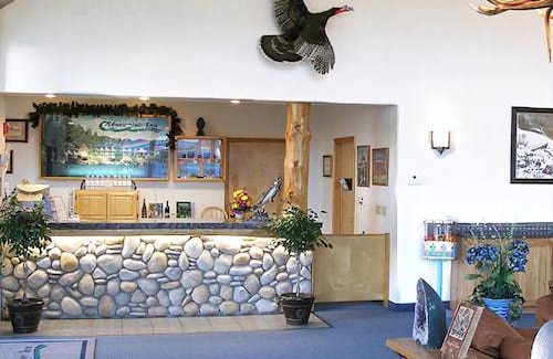 Shady Cove Hotel | Edgewater Inn Shady Cove