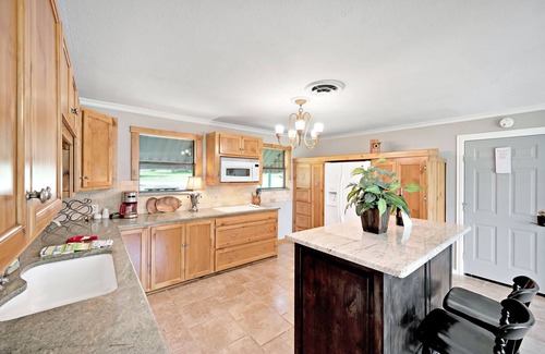 Lake Whitney Casa | Edgewater Retreat - Lakeview Home By Lake Whitney