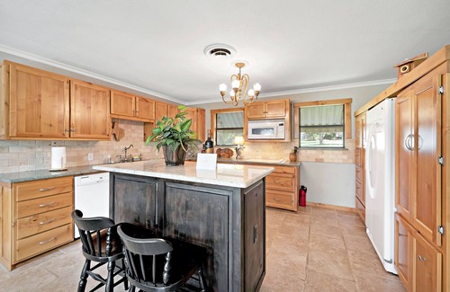 Lake Whitney Casa | Edgewater Retreat - Lakeview Home By Lake Whitney