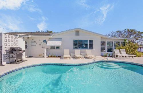 Whitney Beach Casa | Edgewater