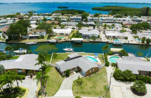 Whitney Beach Casa | Edgewater