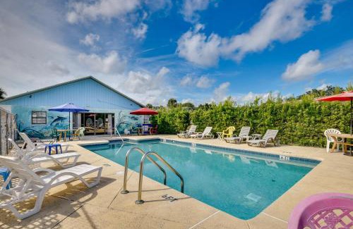 Edgewater Casa | Edgewater Vacation Home with Game Room and Pool Access