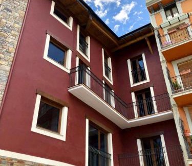 Puigcerda Apartamento | Edifici Herois