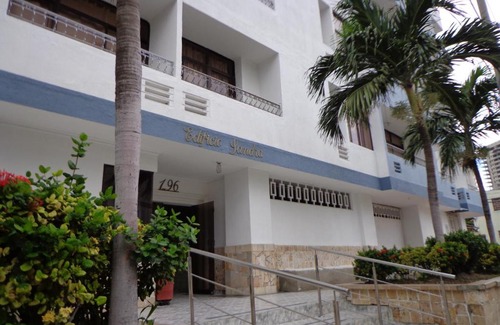 El Rodadero Apartamento | Edificio Sandra