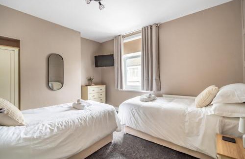 Goole Casa | Edinburgh Street House 3 Bed, 4 Guest