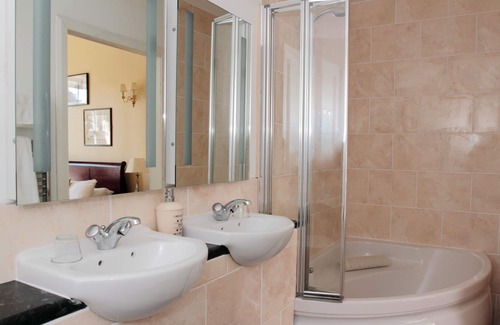 West End Hotel | Edinburgh Thistle Hotel