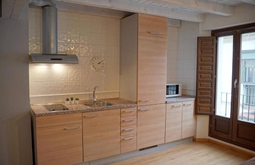 Úbeda Apartamento | Intimate retreat with Andalusian essence 4