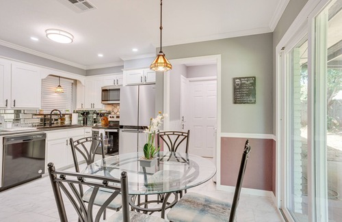 Edmond Cabaña | Edmond Home Near Colleges, Lakes, & Shopping!