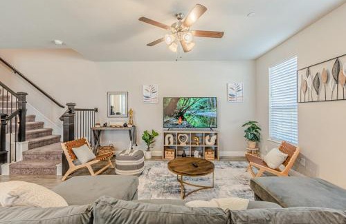 McKinney Casa | Edmond's Kraal