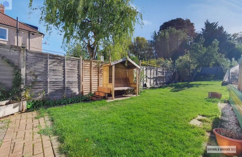 Kidbrooke with Hornfair Casa | EEJ Charming London 5 Bed Home - Greenwich