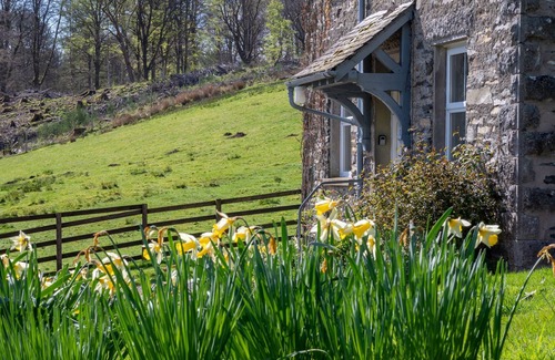 Ambleside Cabaña | Eel House Cottage - sleeps 4 guests in 2 bedrooms
