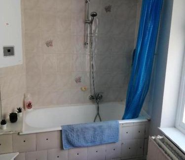 Geraardsbergen Apartamento | Eenvoudige slaapkamer Geraardsbergen