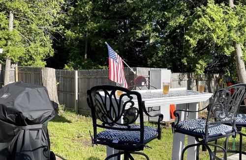 Ponshewaing Casa | Eff 9/1/21 Birch Tree Bend near Petoskey (Emmet) Michigan is not a VRBO rental