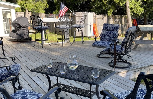Ponshewaing Casa | Eff 9/1/21 Birch Tree Bend near Petoskey (Emmet) Michigan is not a VRBO rental