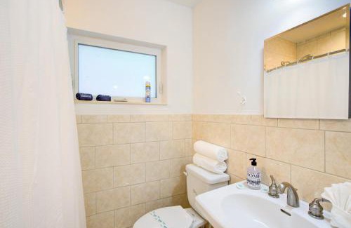 Hendricks and Venice Isles Casa | Efficiency 2 on water Las Olas, beach and free kayaks
