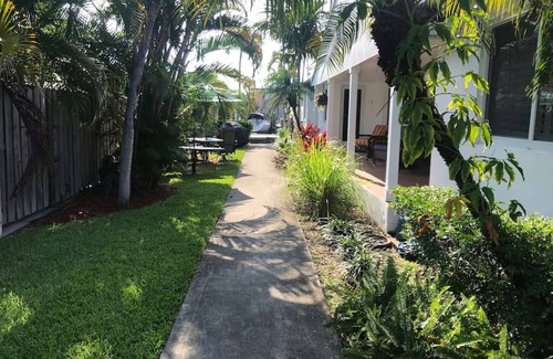 Hendricks and Venice Isles Casa | Efficiency 3 on water las olas/beach free kayaks.
