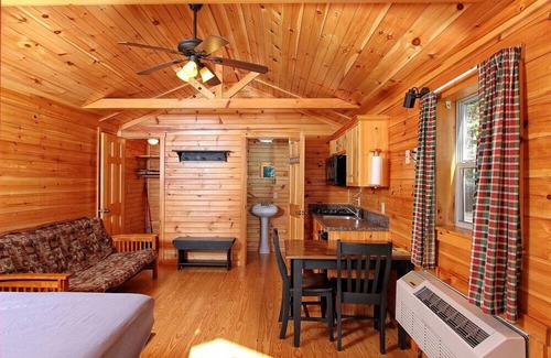 Centre Hall Cabina | Efficiency Cabin 46