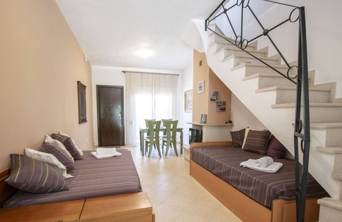 Nikita Complejo | Effie's Maisonette by Travel Pro Services
