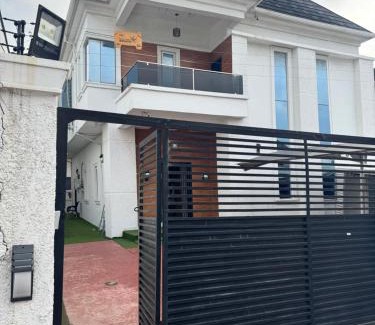 Ajah Apartamento | Effixzzy villa