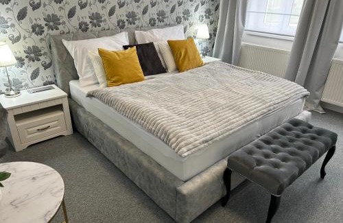 Plzen Apartamento | EFIPA Glamour Apartments