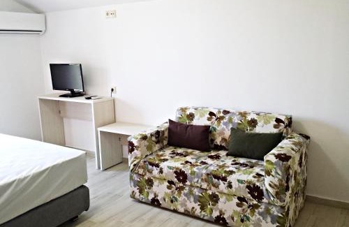 Paralia Pantaleimonos Apartamento | Efrosini Hotel Apartments & Studios