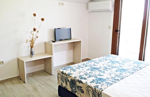 Paralia Pantaleimonos Apartamento | Efrosini Hotel Apartments & Studios