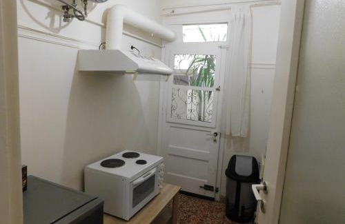 Chalcis Apartamento | Efrosini's studio semi-basement