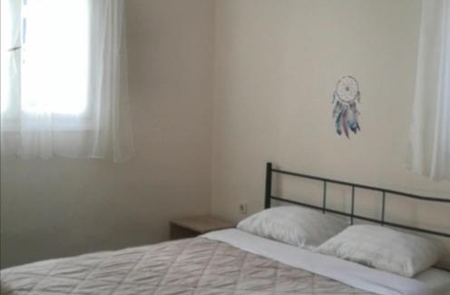Chalcis Apartamento | Efrosini's studio semi-basement