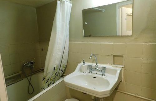 Chalcis Apartamento | Efrosini's studio semi-basement