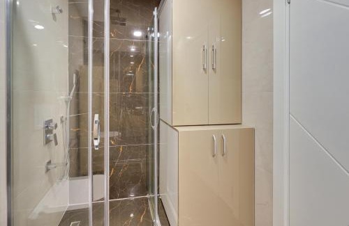 Kadnlar Denizi Mahallesi Hotel | Ege Birlik Seasight Suites