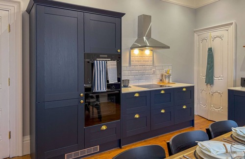 Penrith Casa | Egerton House Penrith - a cottage that sleeps 8 guests in 4 bedrooms
