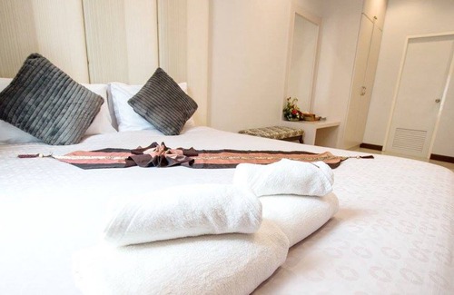 Huay Kaew Casa | Egg Colony
