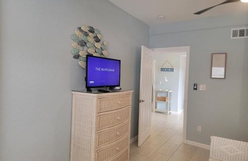 Bonita Springs Apartamento | Egret - 1st Floor Freshly Updated Kit W&D 3 Miles to Beach
