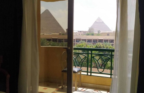 Al Haram Complejo | EGYPIAN PHARAONIC CAVE